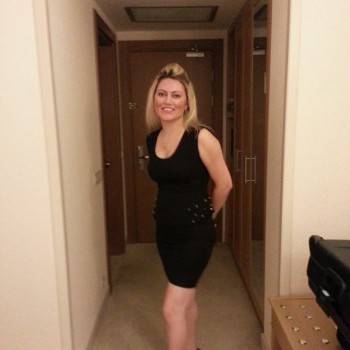 Cheraze - Annonce trans à Ciney Profil de Cheraze, 41 ans, Annonce trans à Ciney (Namur)